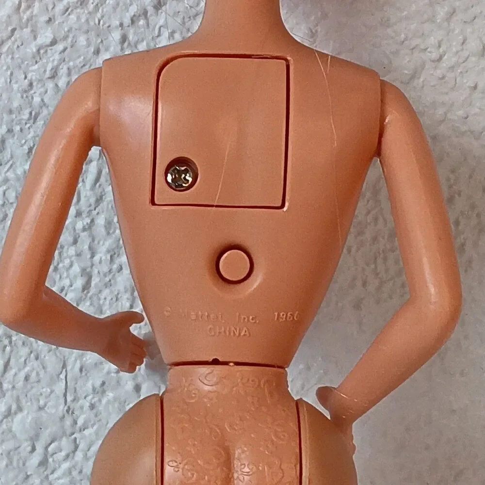 Barbie vtg giggles